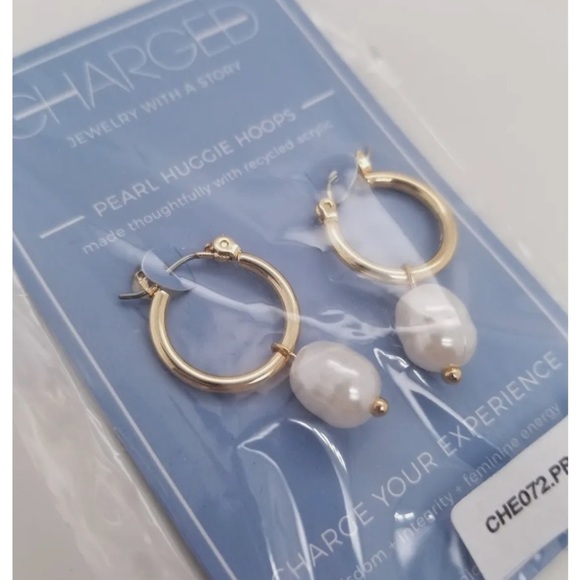 Charged Jewelry REMOVABLE PEARL & STONE HUGGIE EARRINGS MSRP: $50 - Picture 4 of 6